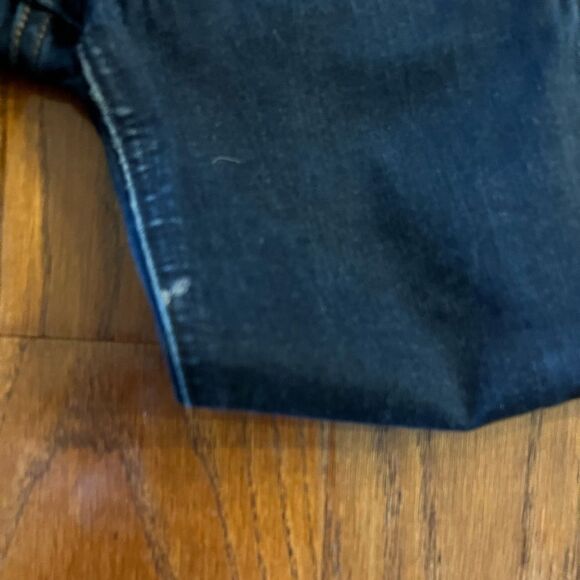 Abercrombie & Fitch mid rise size 25 lightly distressed jeans - Picture 2 of 6